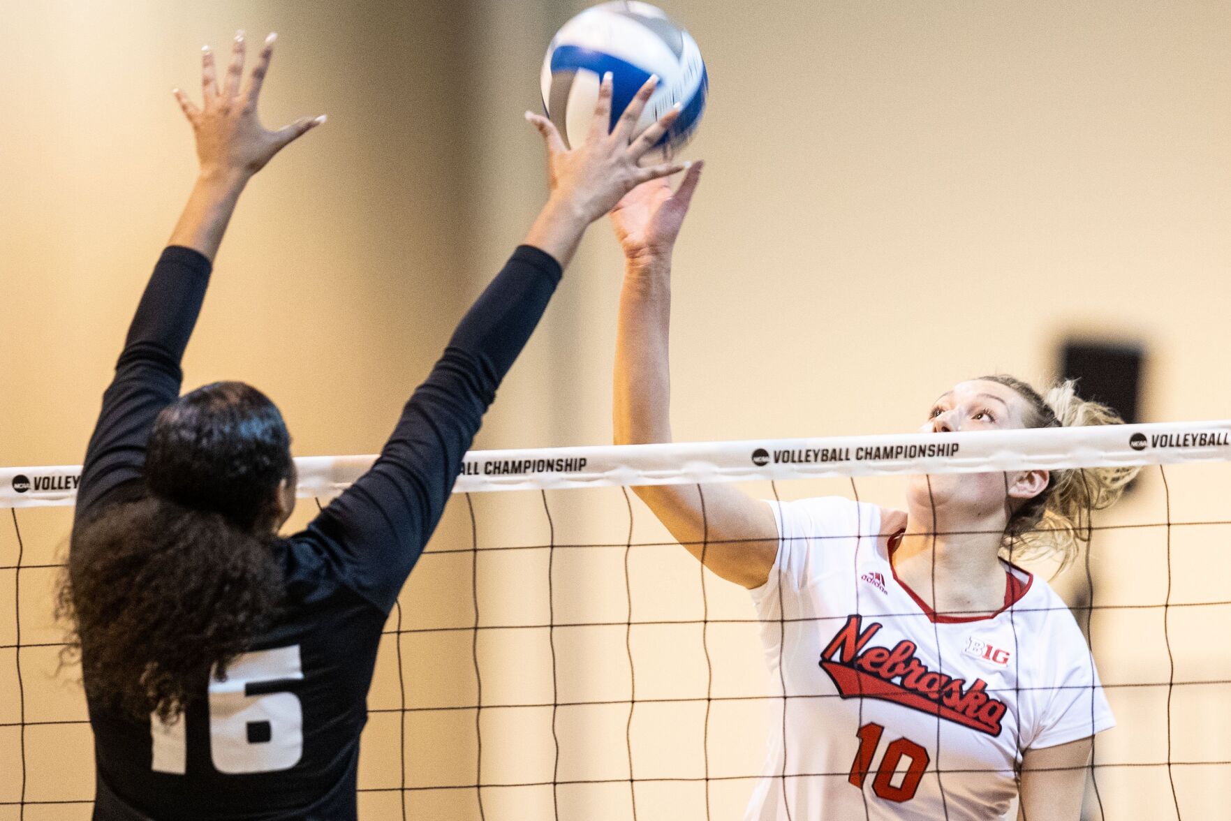 041621-owh-spo-nuvolley-pic-cm012.jpg